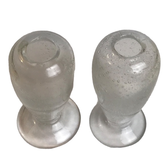 2 Bud Vase Small Clear Flower Holders
Hand Blown Bubble Glass - Picture 2 of 4